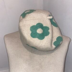 Floral Knit Beret Ivory and Green